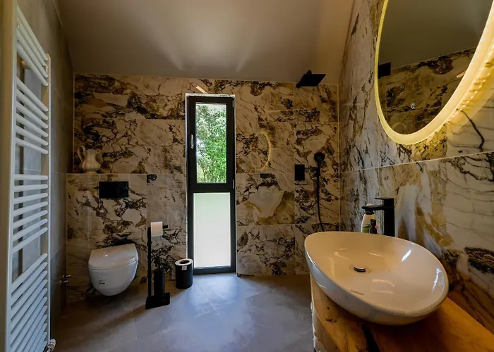 Bartolo 빌라 로비니