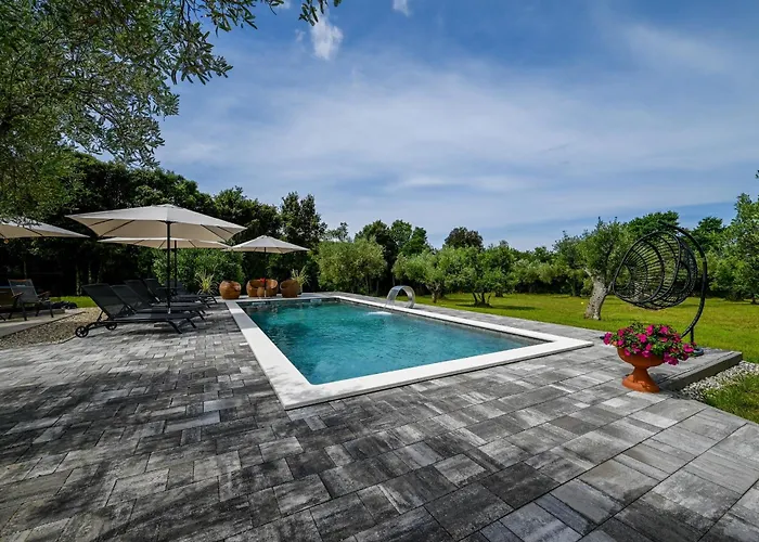 Bartolo 빌라 로비니